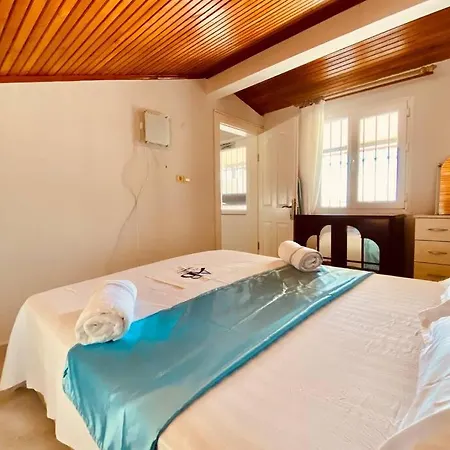 Kusadasi'nda Harika Nida 8 Kusadasi
